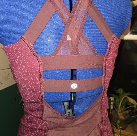 Lululemon Pink and Purple Mesh Tank Top Work Out Gym Tank - Picture 4 of 6